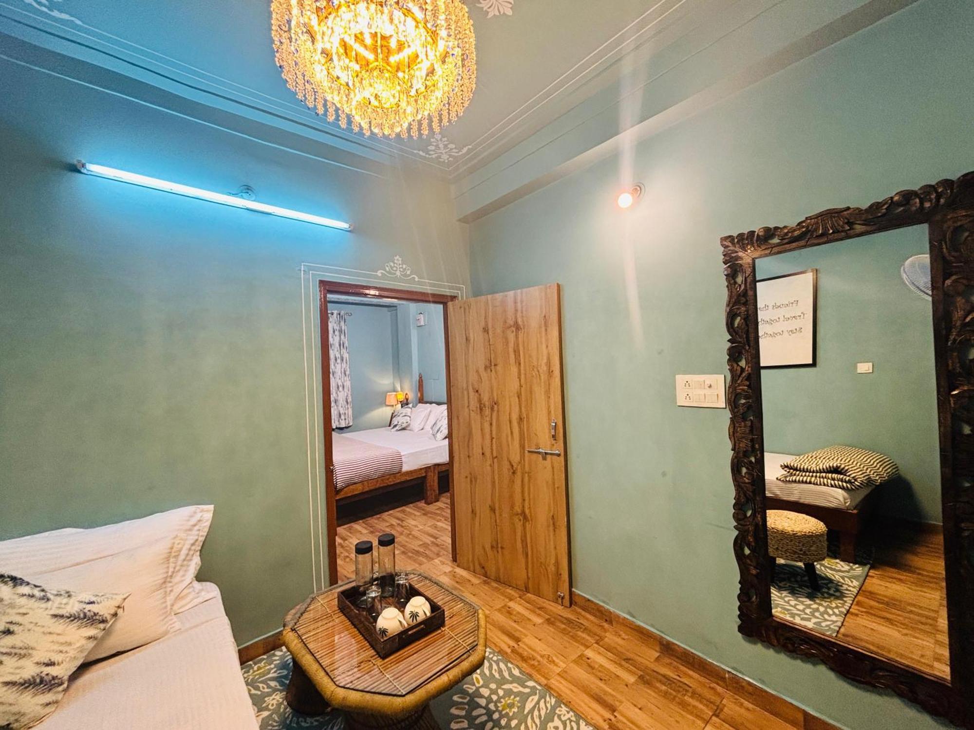 Footprint Hostel Udaipur Bagian luar foto