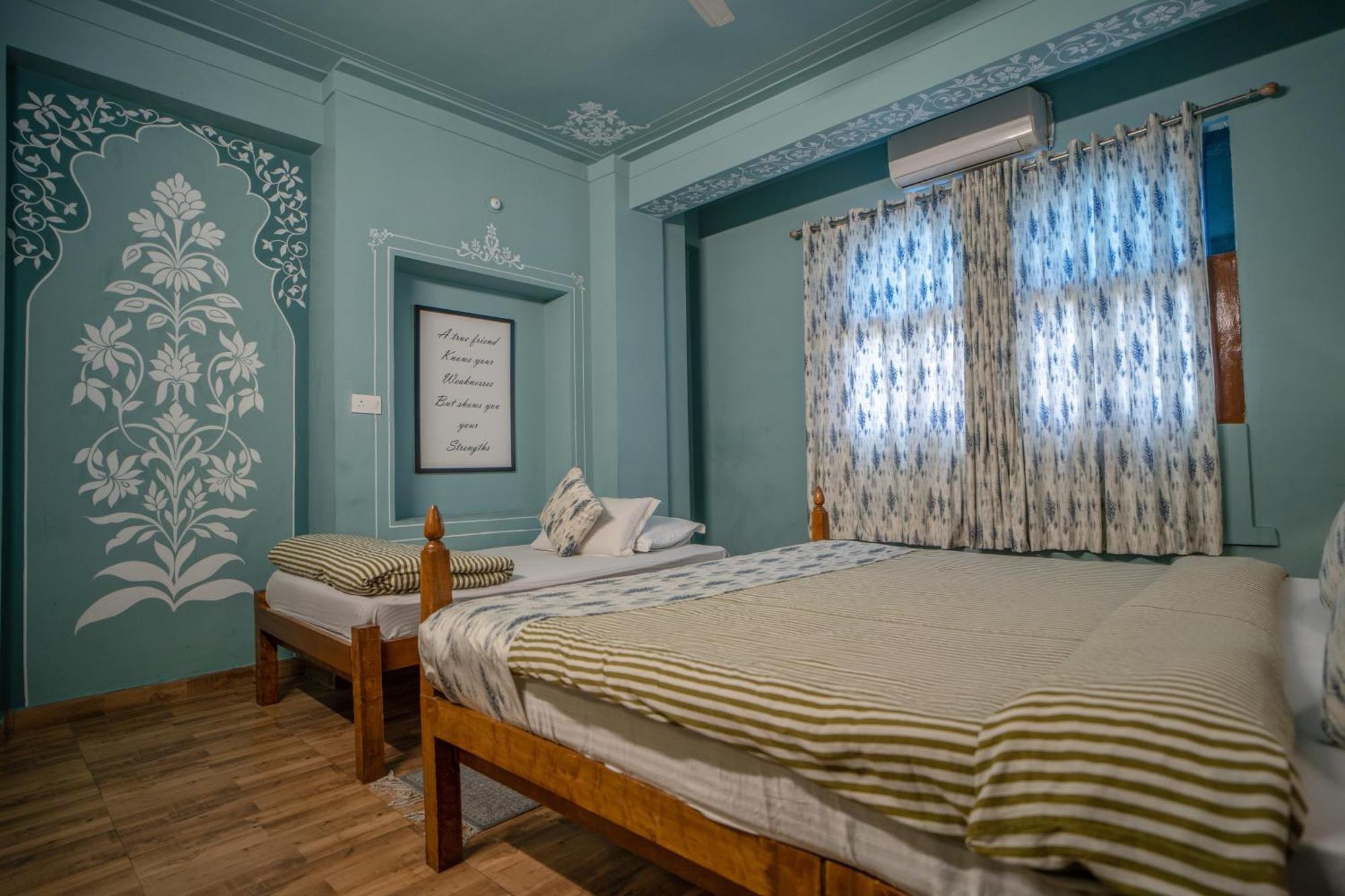 Footprint Hostel Udaipur Bagian luar foto