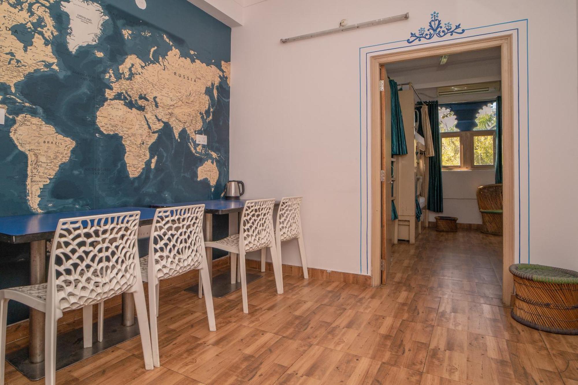 Footprint Hostel Udaipur Bagian luar foto