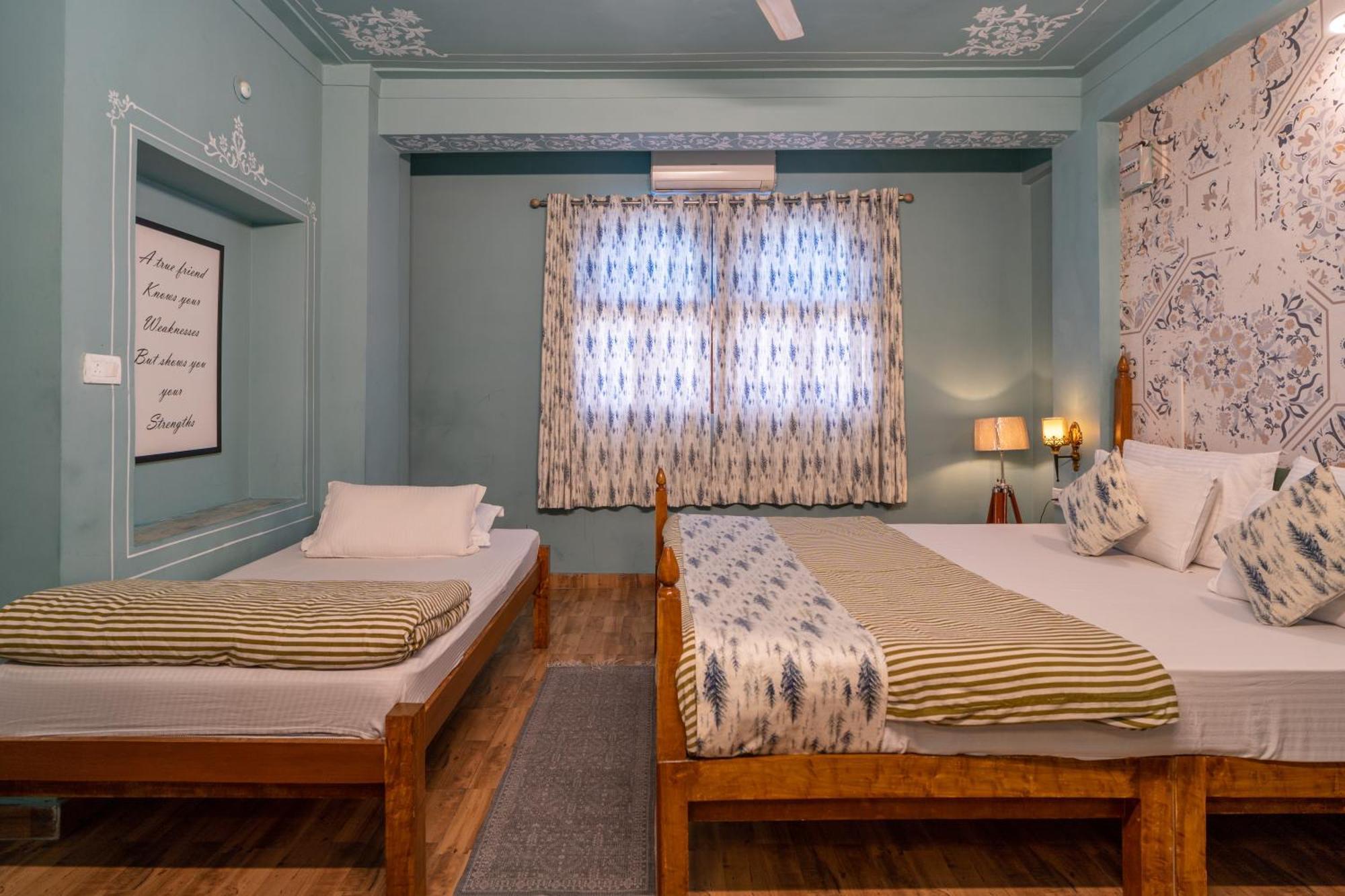 Footprint Hostel Udaipur Bagian luar foto